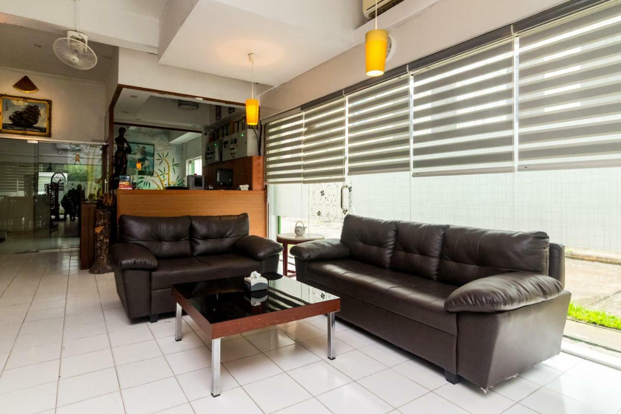 Vaccinated Staff - Oyo 1771 Zeke Hotel Batam Ngoại thất bức ảnh