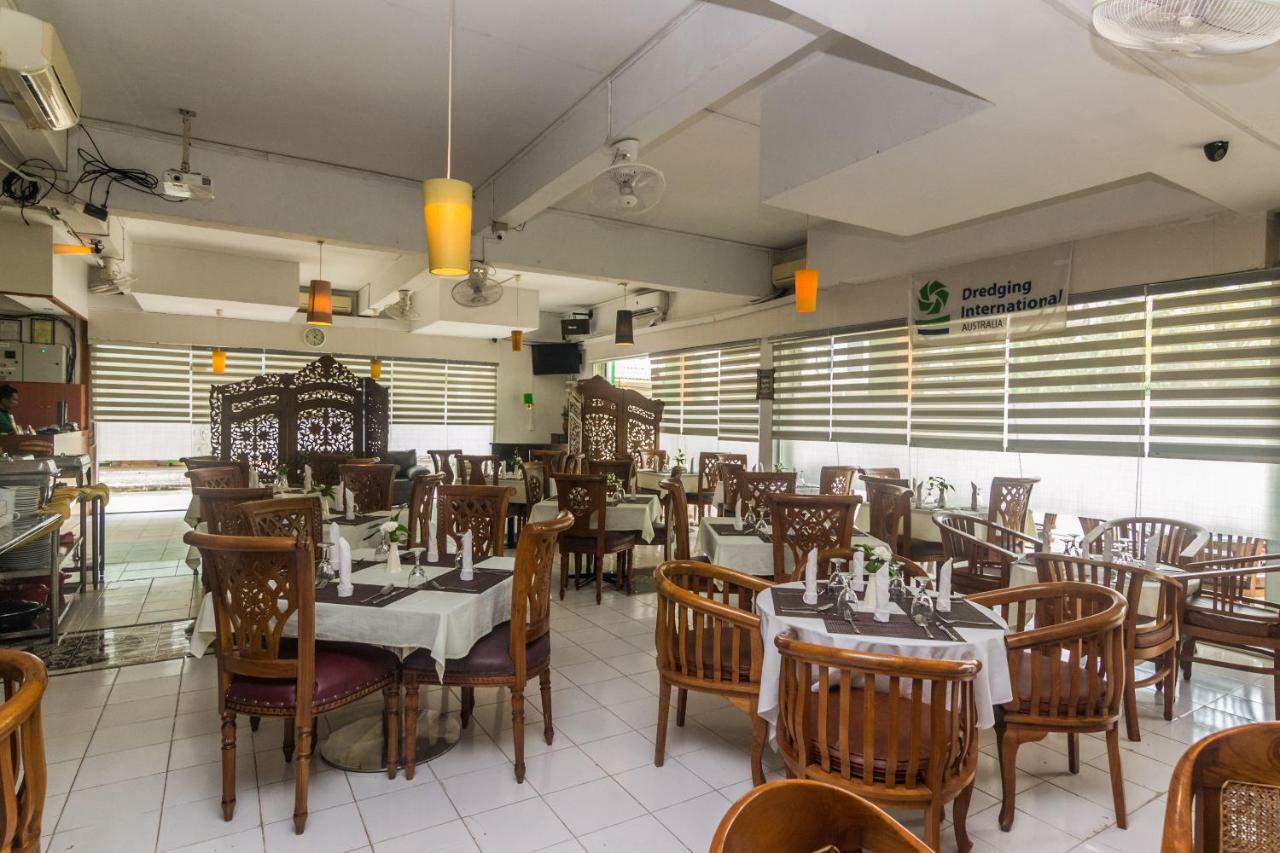Vaccinated Staff - Oyo 1771 Zeke Hotel Batam Ngoại thất bức ảnh