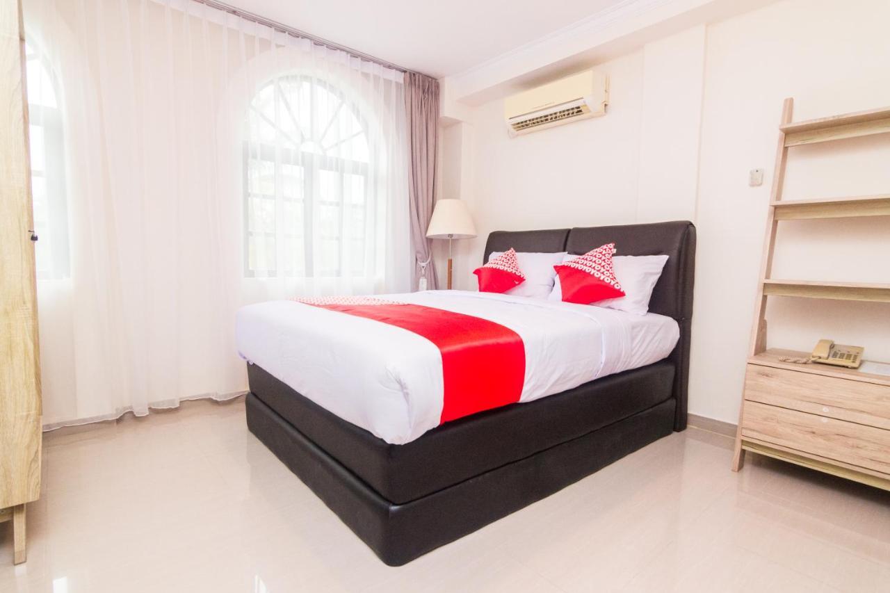 Vaccinated Staff - Oyo 1771 Zeke Hotel Batam Ngoại thất bức ảnh